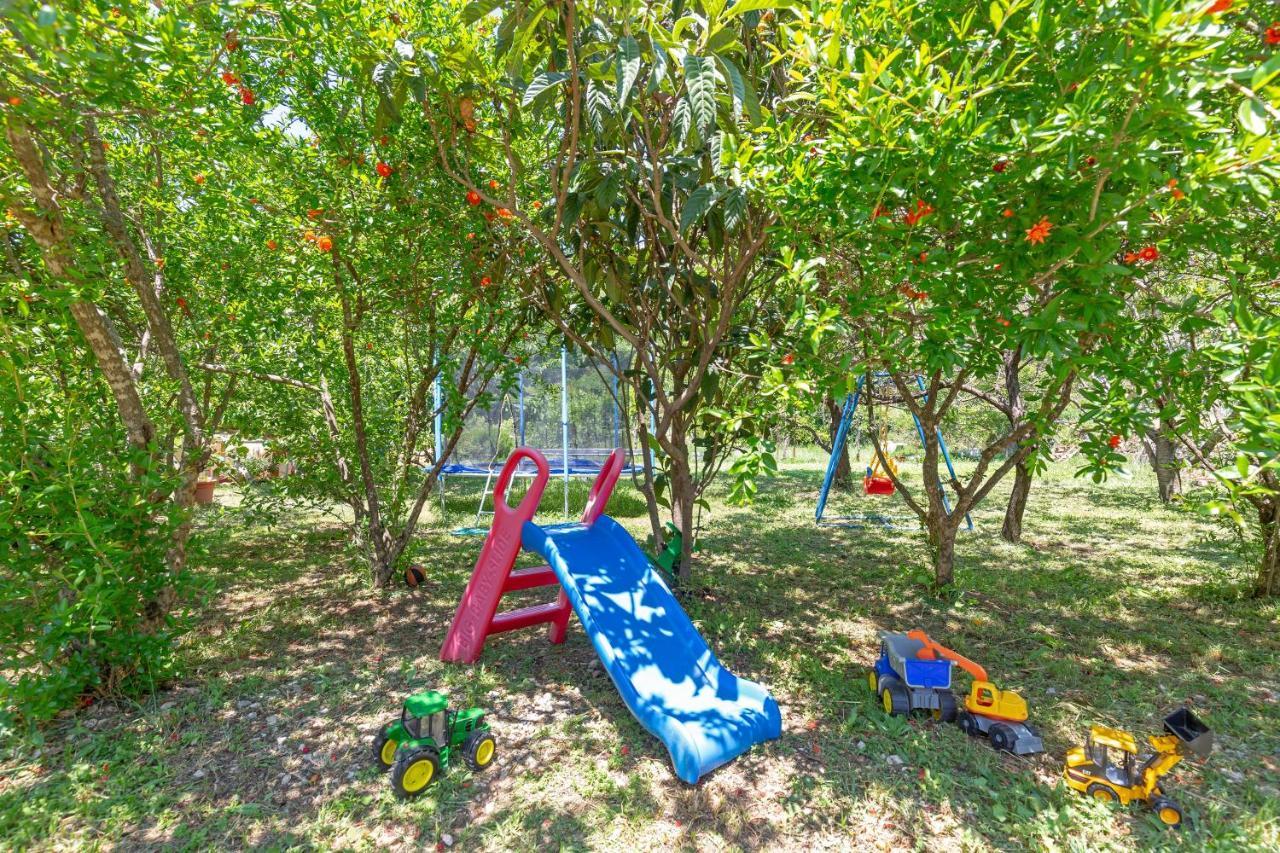 Holiday Home Ana'S Paradise Mlini Exterior photo